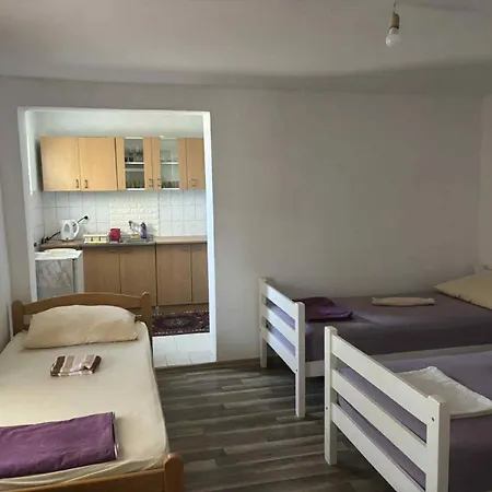 Apartment Red Star *