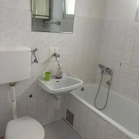 Red Star * 莫斯塔尔